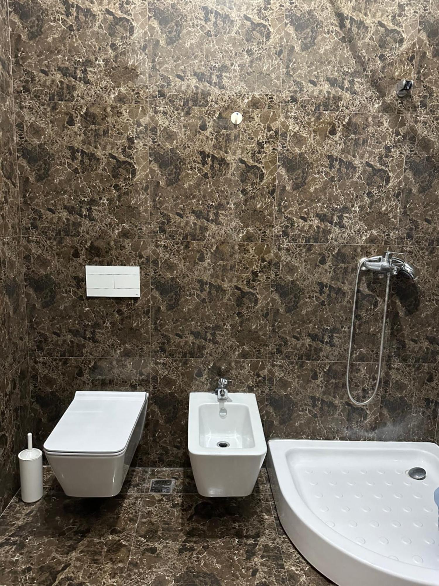 Ambassador Tirana Apartment מראה חיצוני תמונה